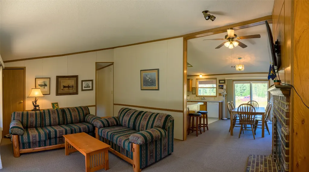 2766 E Fork Road Sula MT 59871