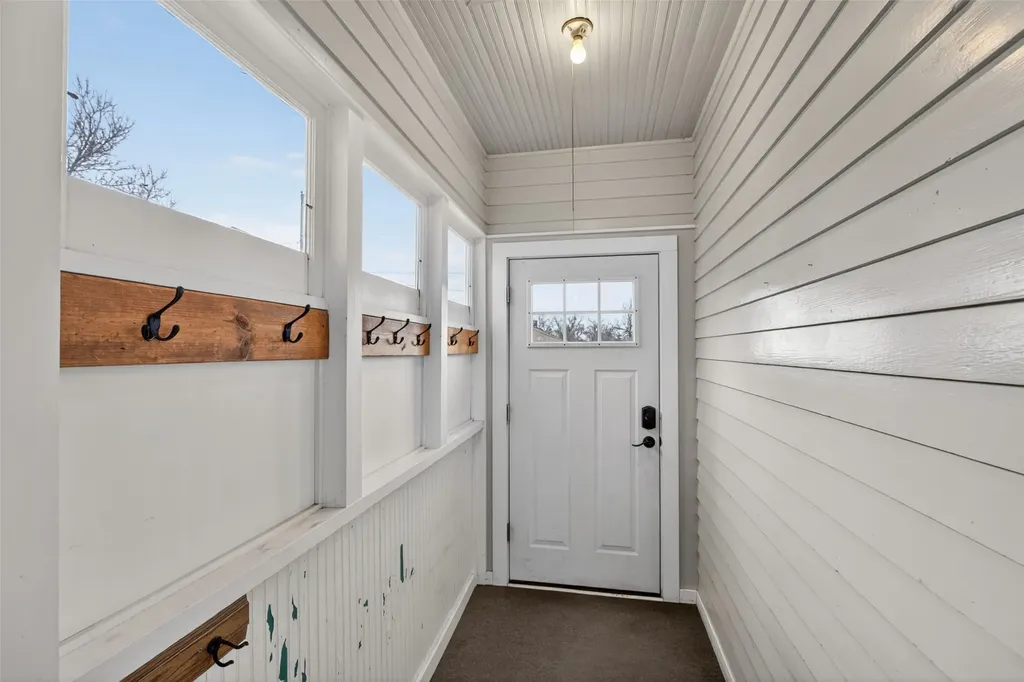 119 3rd Avenue S Stanford MT 59479