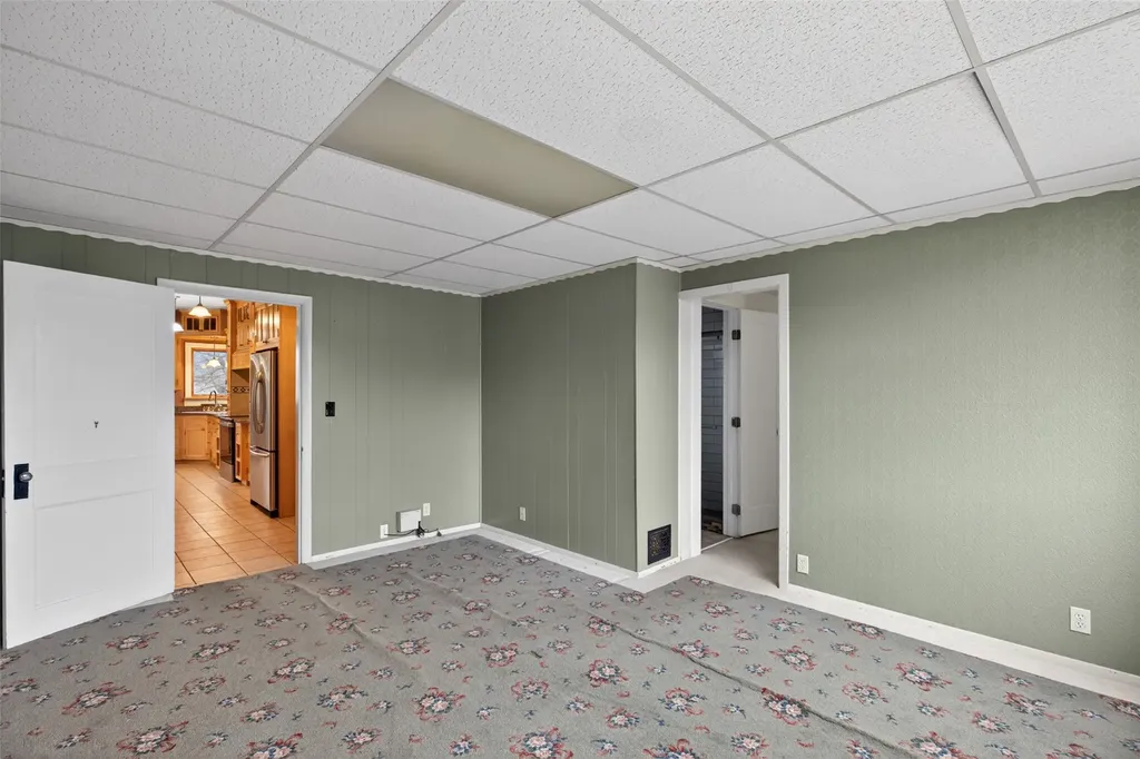119 3rd Avenue S Stanford MT 59479