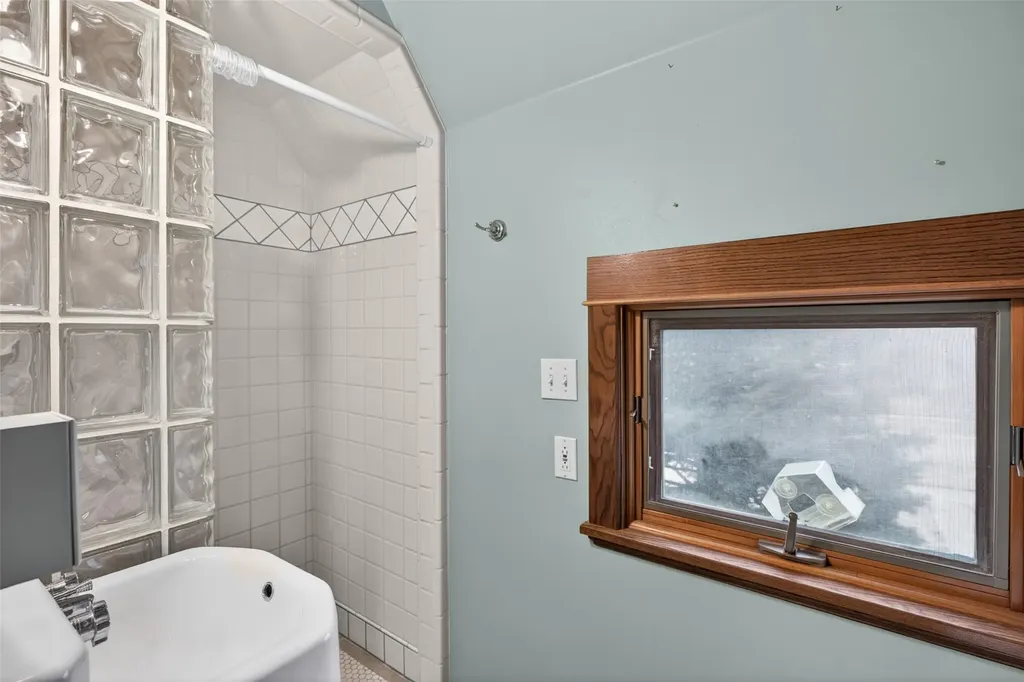 119 3rd Avenue S Stanford MT 59479