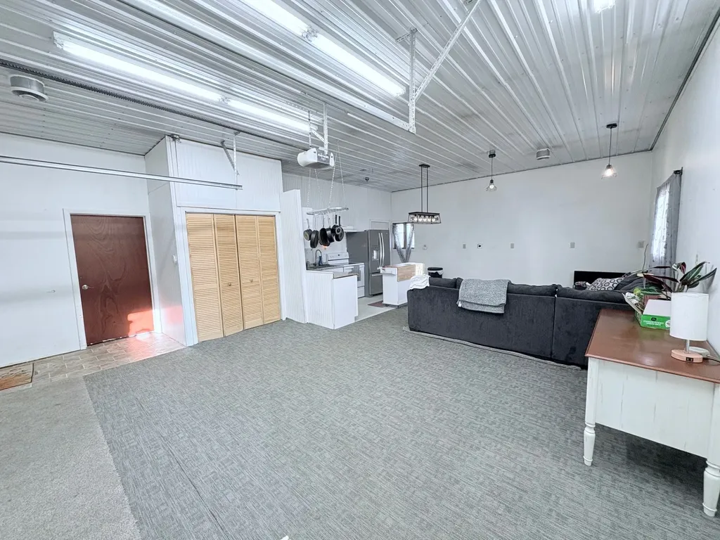 318 W Jackson Avenue Chester MT 59522