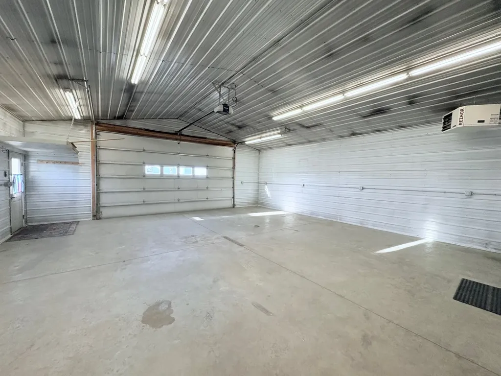 318 W Jackson Avenue Chester MT 59522