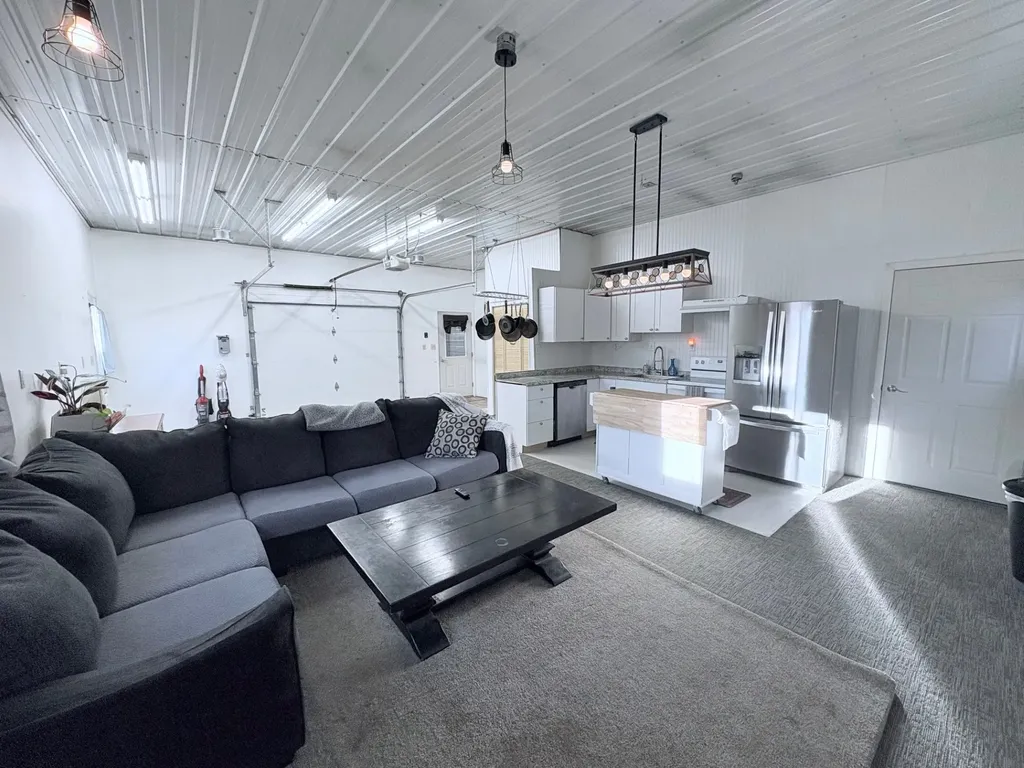 318 W Jackson Avenue Chester MT 59522