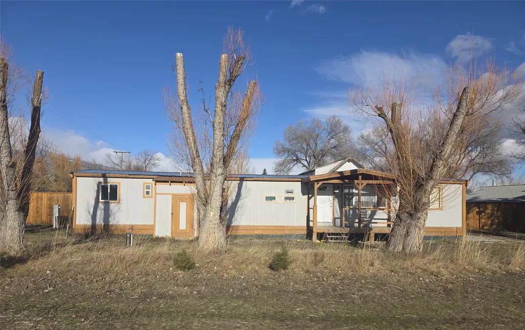 656 6th Avenue Victor MT 59875