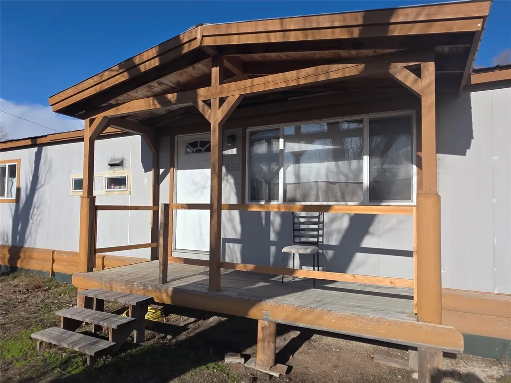 656 6th Avenue Victor MT 59875