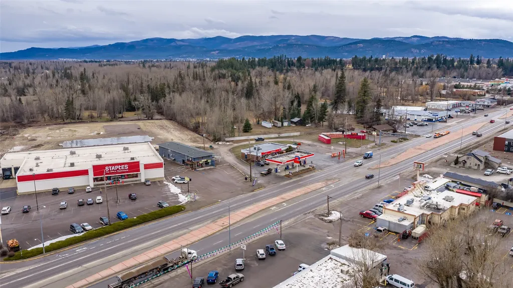 1282 Us Highway 2 Kalispell MT 59901