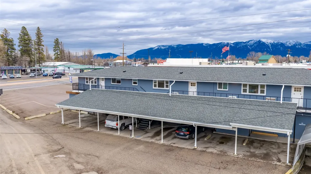 1282 Us Highway 2 Kalispell MT 59901