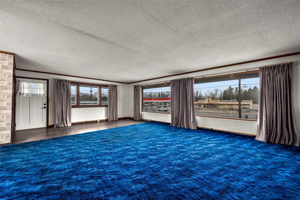 1282 Us Highway 2 Kalispell MT 59901
