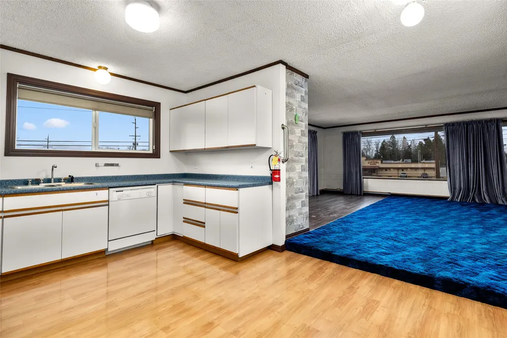 1282 Us Highway 2 Kalispell MT 59901