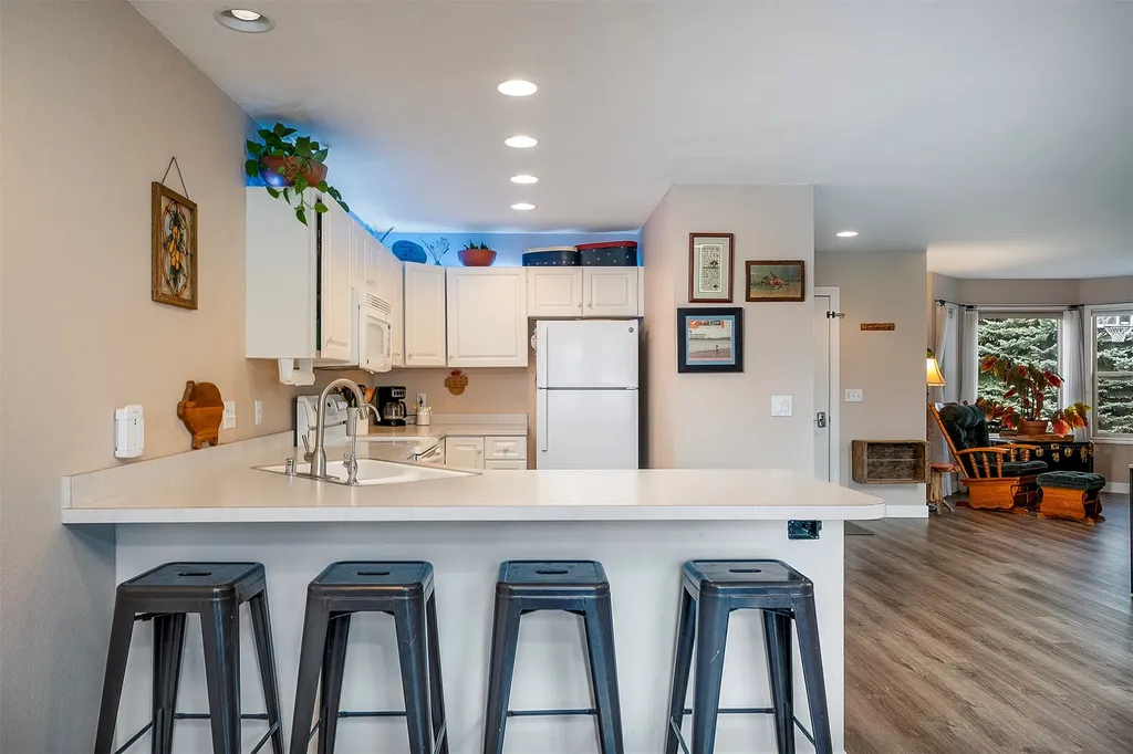 112 O'brien Terrace Bigfork MT 59911