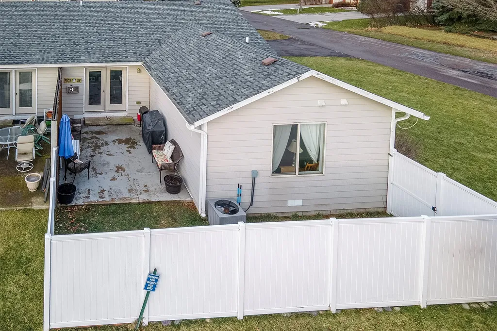 112 O'brien Terrace Bigfork MT 59911