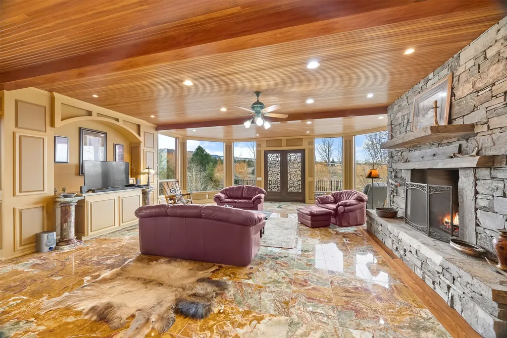 859 Hamilton Heights Road Corvallis MT 59828