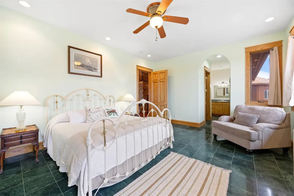 859 Hamilton Heights Road Corvallis MT 59828
