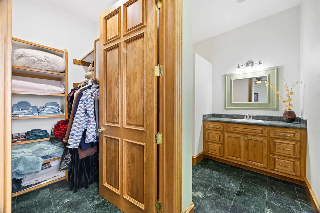 859 Hamilton Heights Road Corvallis MT 59828