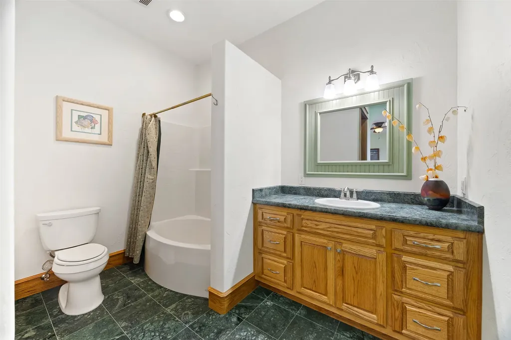 859 Hamilton Heights Road Corvallis MT 59828