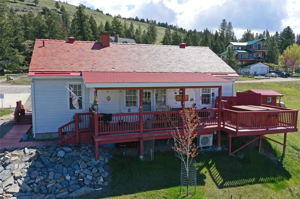 156 Bootleg Road Eureka MT 59917