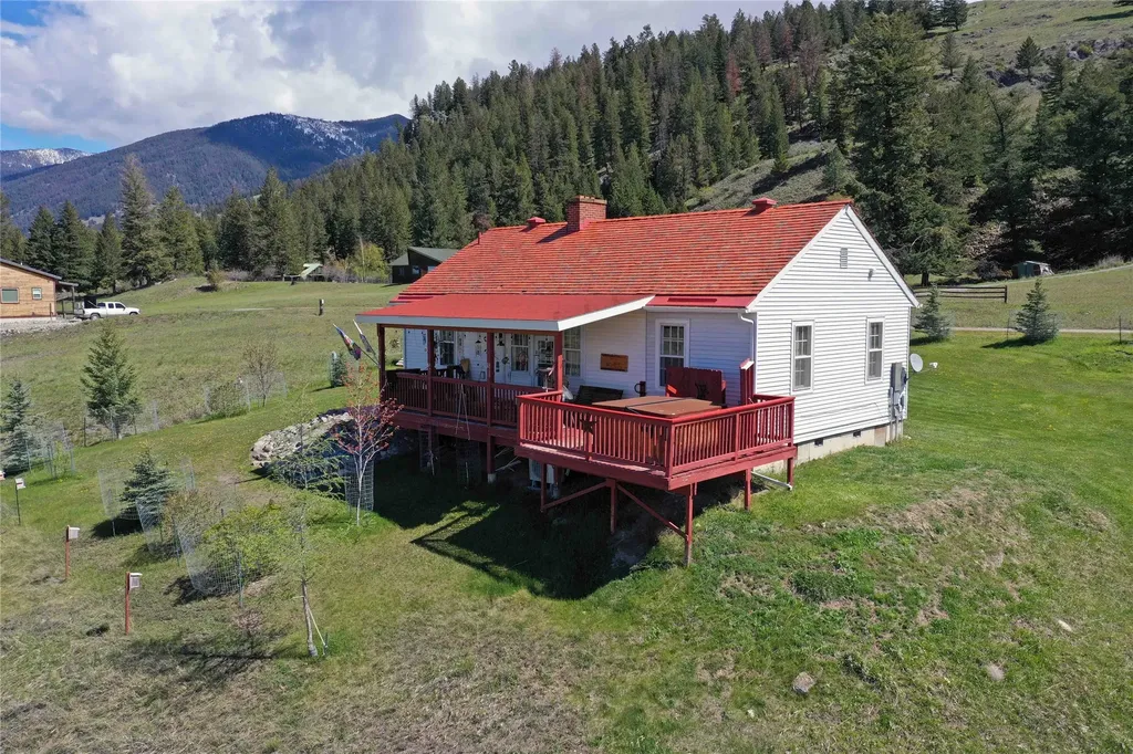 156 Bootleg Road Eureka MT 59917