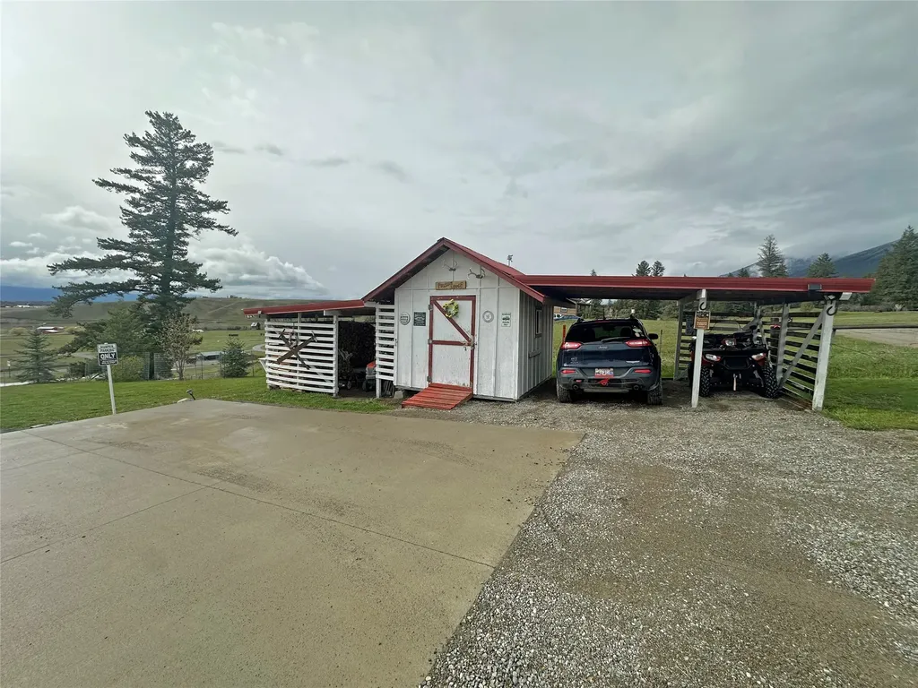 156 Bootleg Road Eureka MT 59917