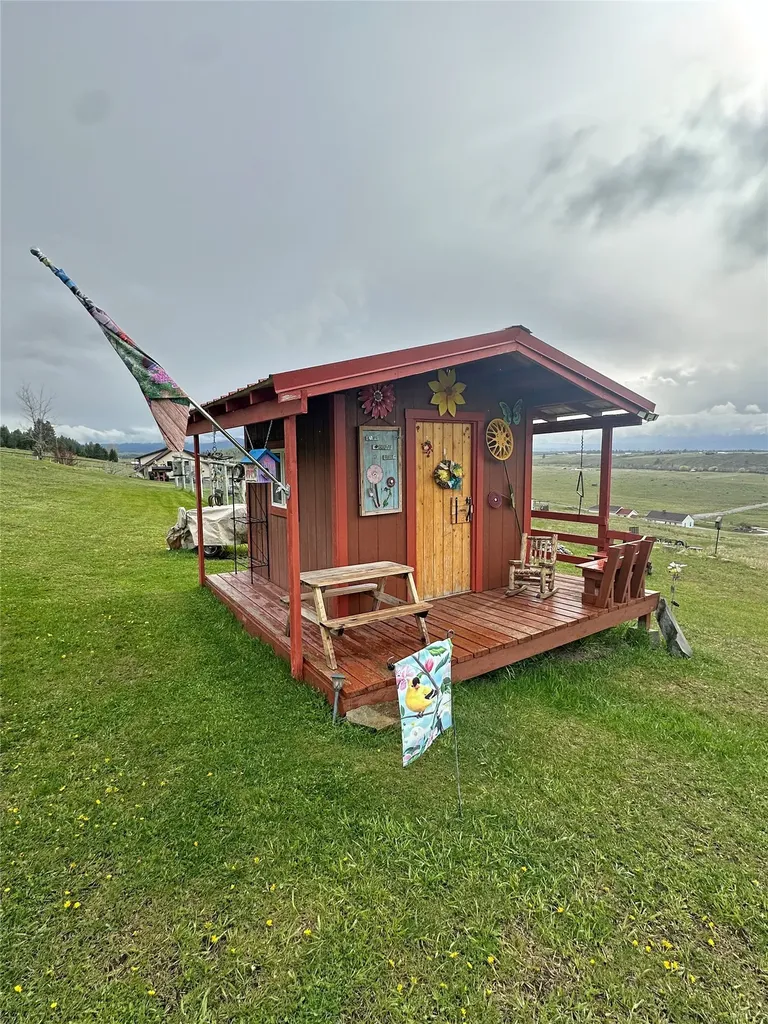 156 Bootleg Road Eureka MT 59917