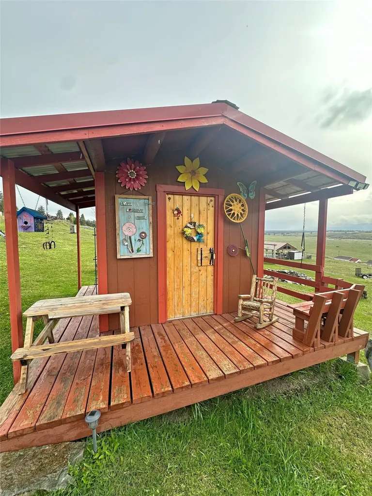 156 Bootleg Road Eureka MT 59917