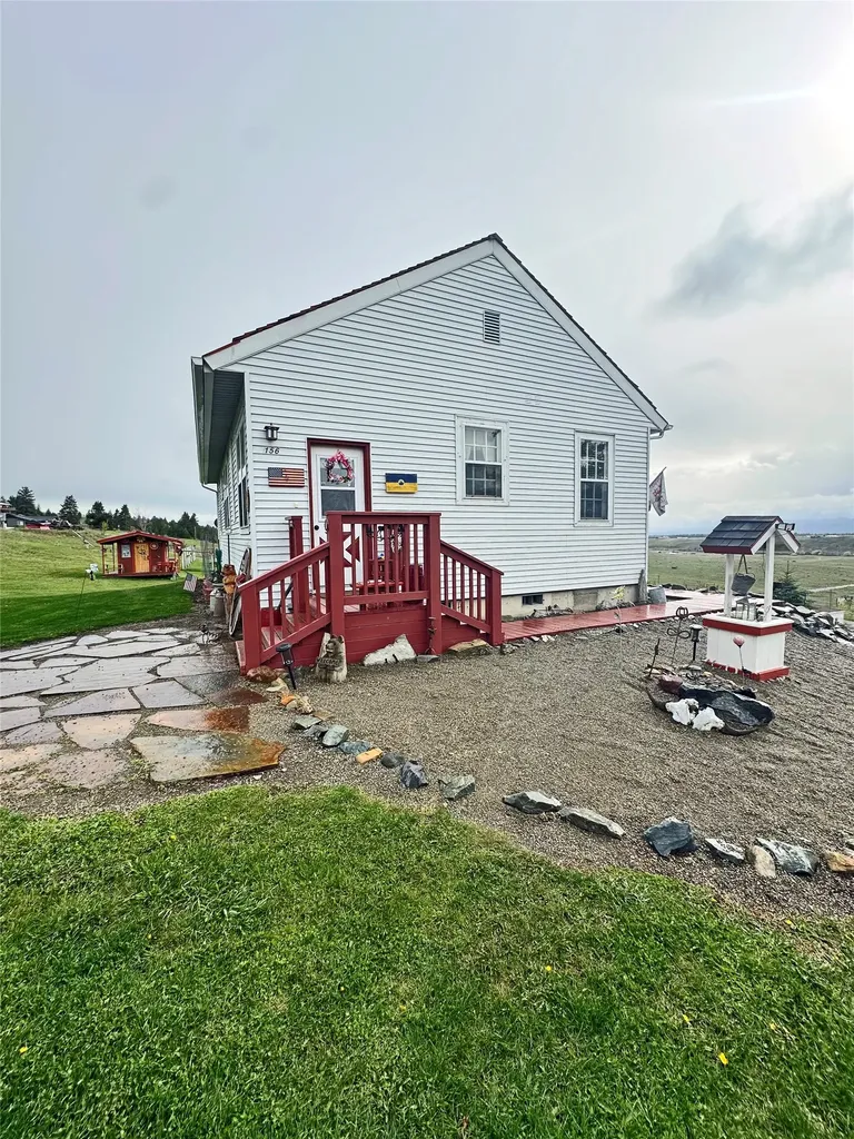 156 Bootleg Road Eureka MT 59917