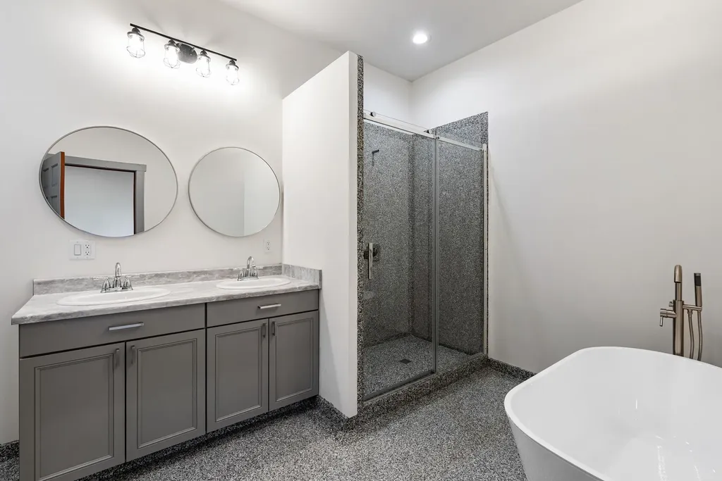 9 Hawks Court Sheridan MT 59749