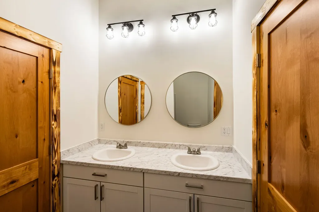 9 Hawks Court Sheridan MT 59749