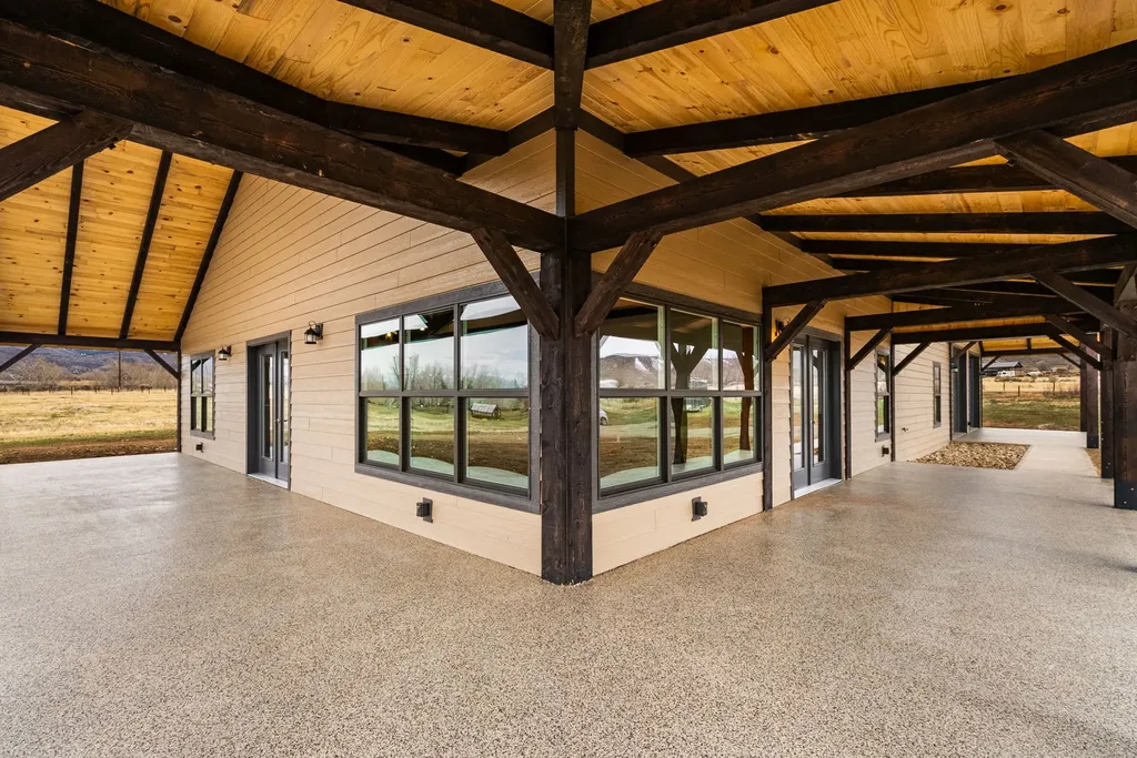 9 Hawks Court Sheridan MT 59749