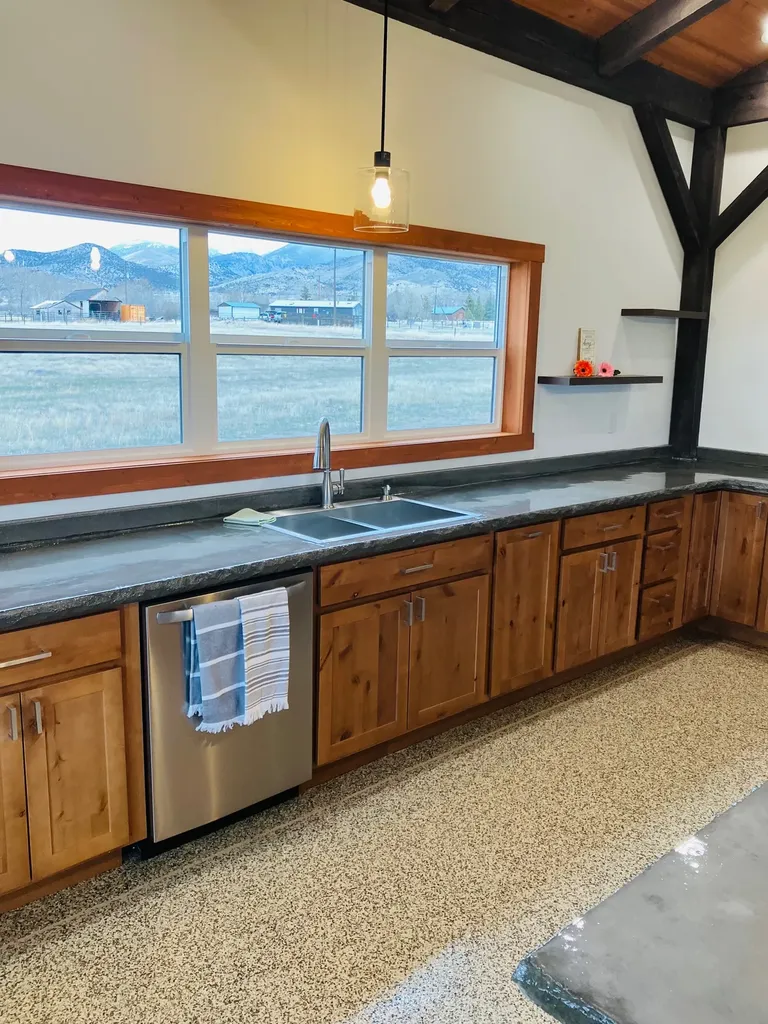 9 Hawks Court Sheridan MT 59749