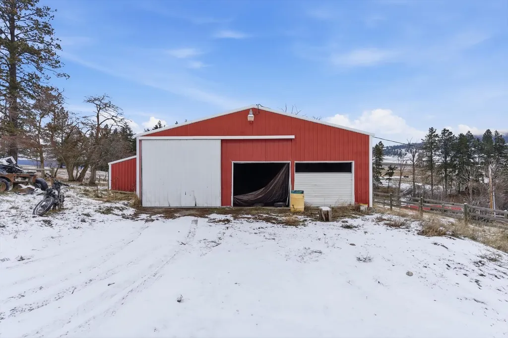 22250 Holy Cross Way Proctor MT 59929
