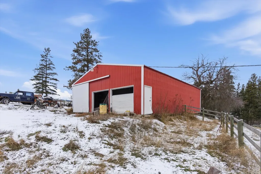 22250 Holy Cross Way Proctor MT 59929