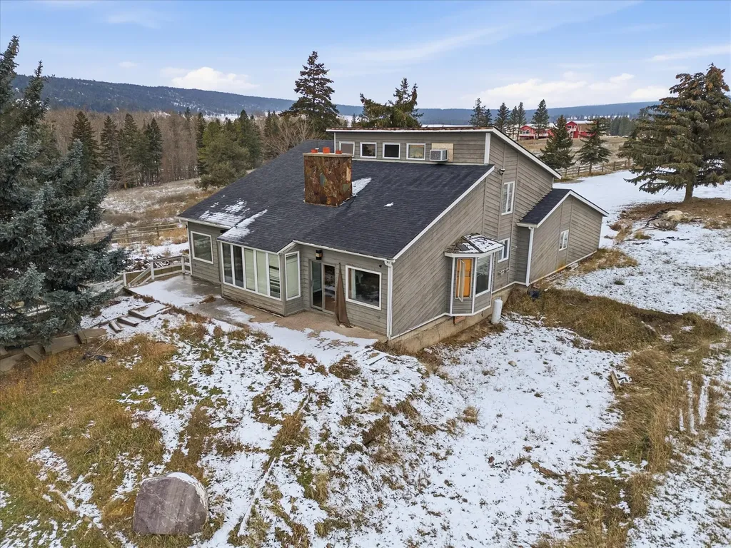22250 Holy Cross Way Proctor MT 59929