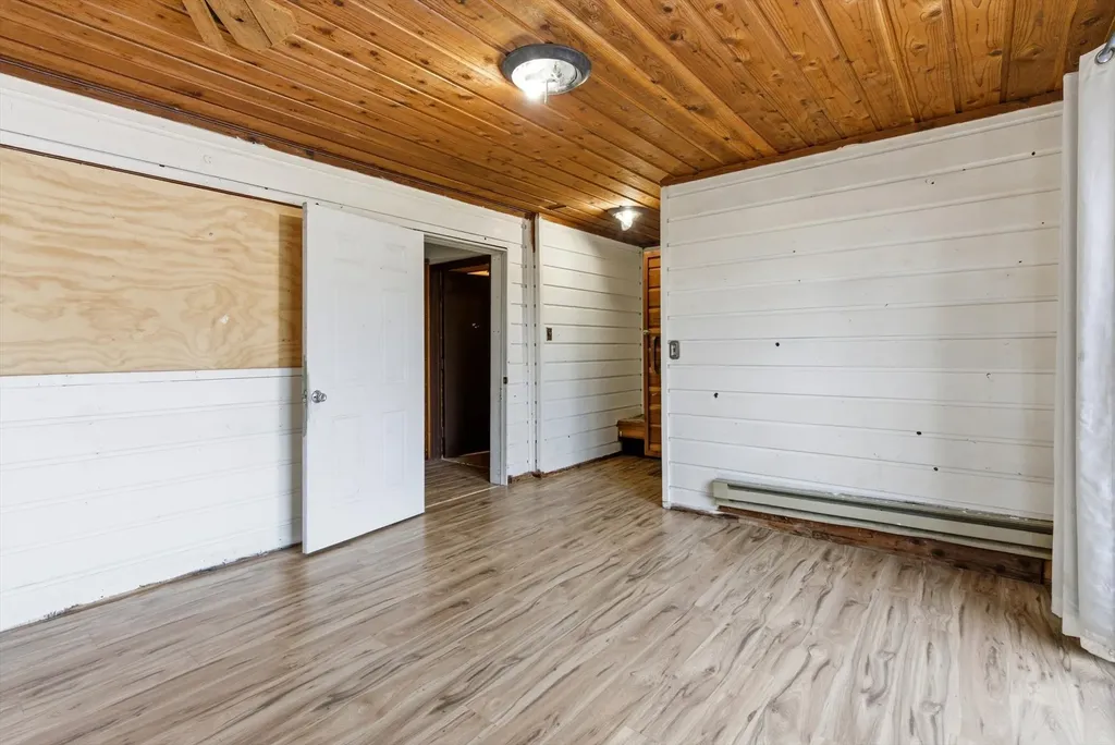 22250 Holy Cross Way Proctor MT 59929