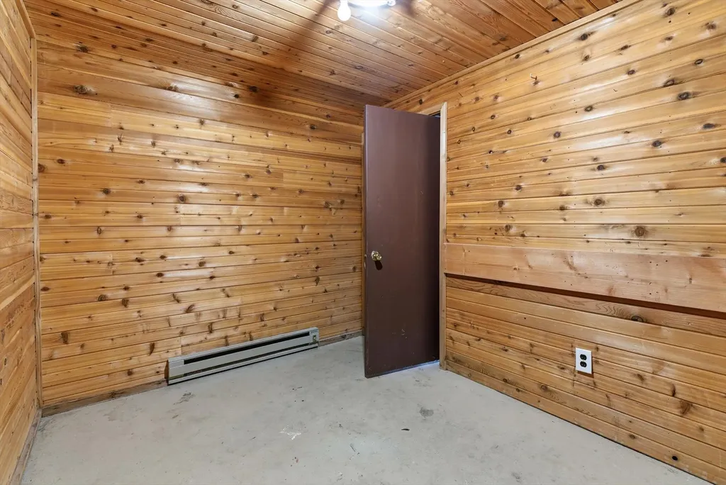 22250 Holy Cross Way Proctor MT 59929
