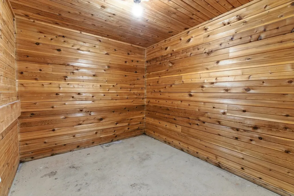 22250 Holy Cross Way Proctor MT 59929