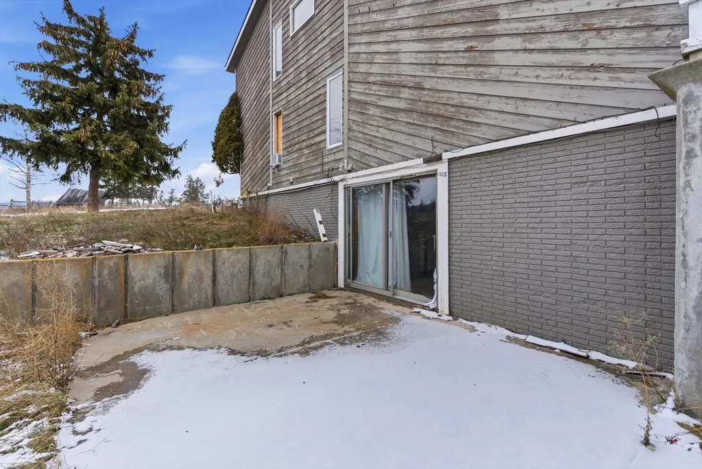 22250 Holy Cross Way Proctor MT 59929