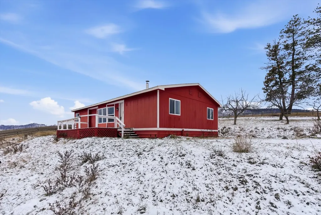 22250 Holy Cross Way Proctor MT 59929