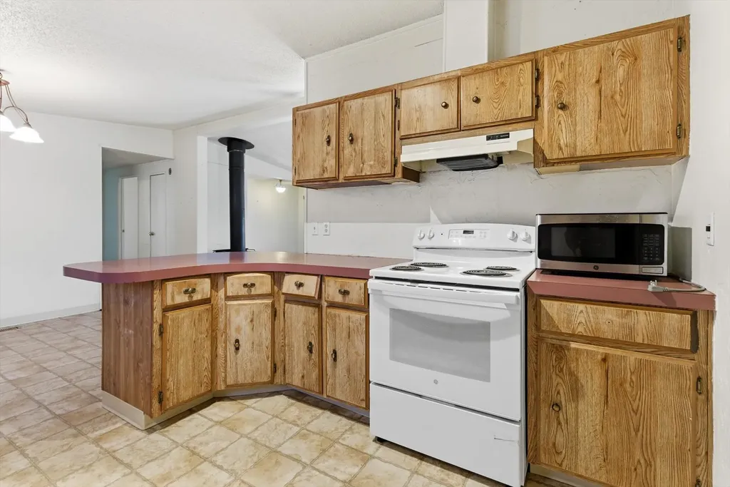 22250 Holy Cross Way Proctor MT 59929