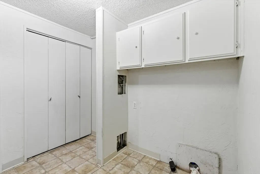 22250 Holy Cross Way Proctor MT 59929
