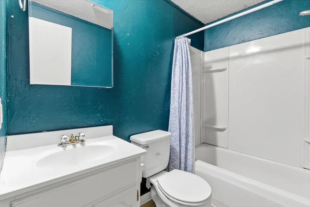 22250 Holy Cross Way Proctor MT 59929
