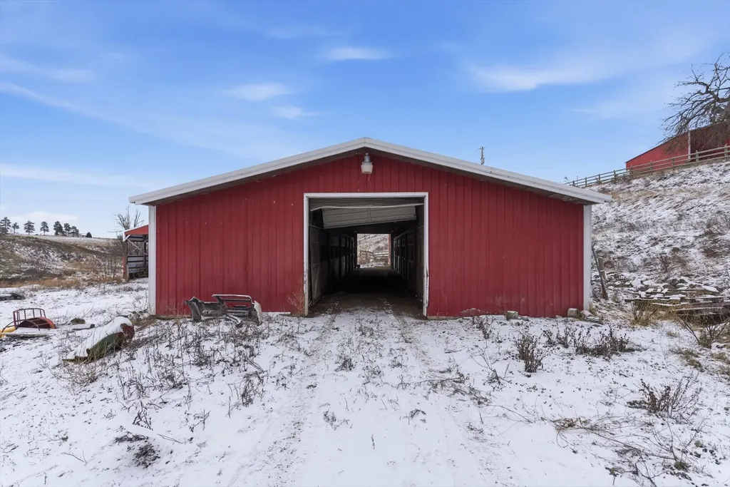 22250 Holy Cross Way Proctor MT 59929