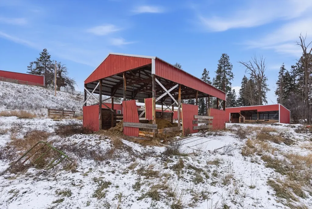 22250 Holy Cross Way Proctor MT 59929