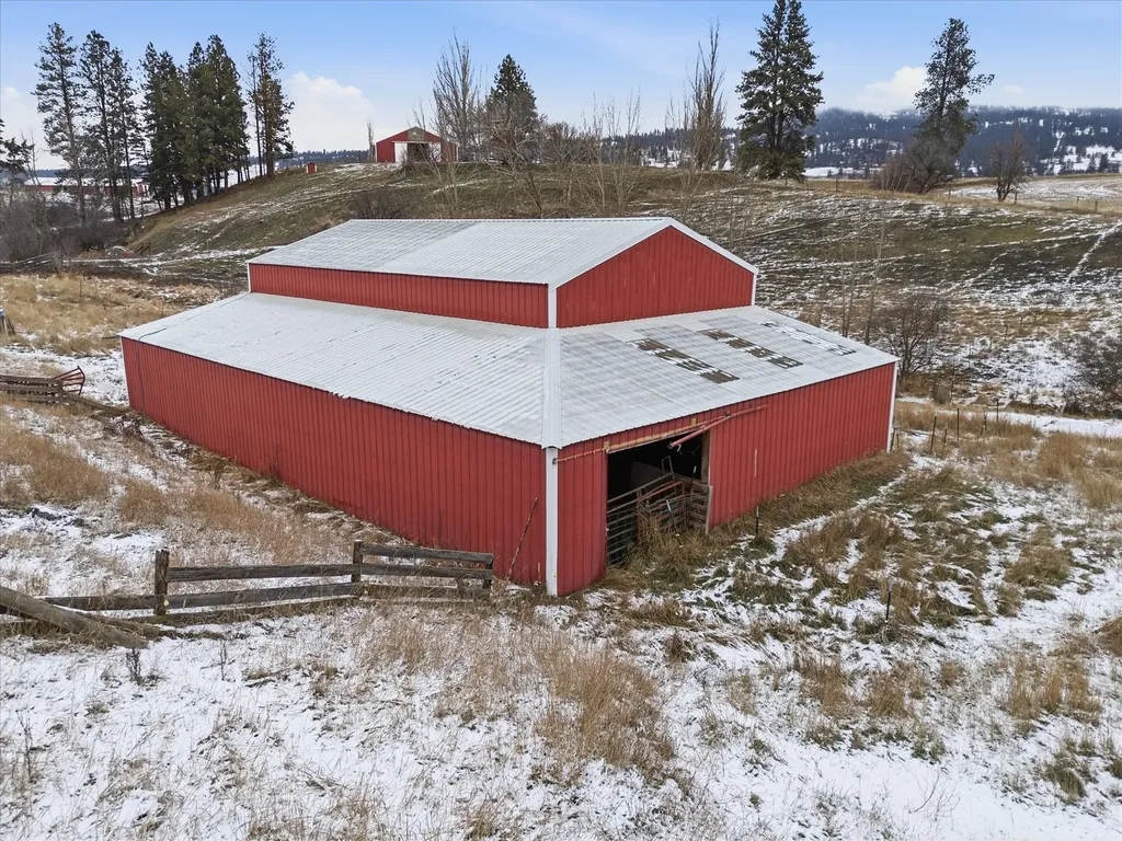 22250 Holy Cross Way Proctor MT 59929