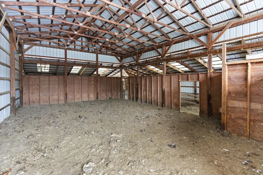 22250 Holy Cross Way Proctor MT 59929