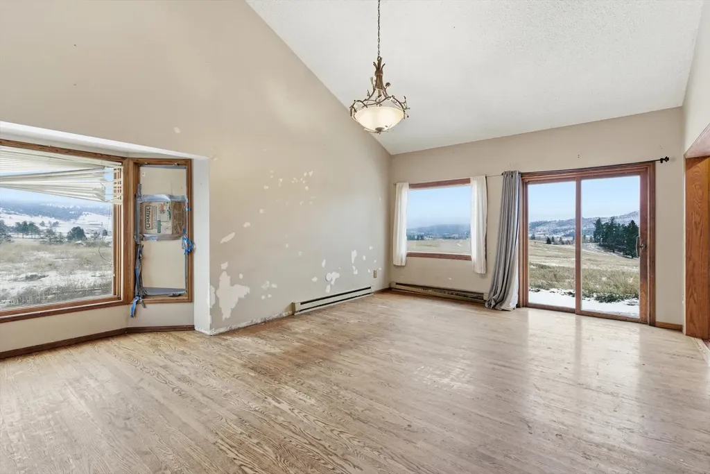 22250 Holy Cross Way Proctor MT 59929