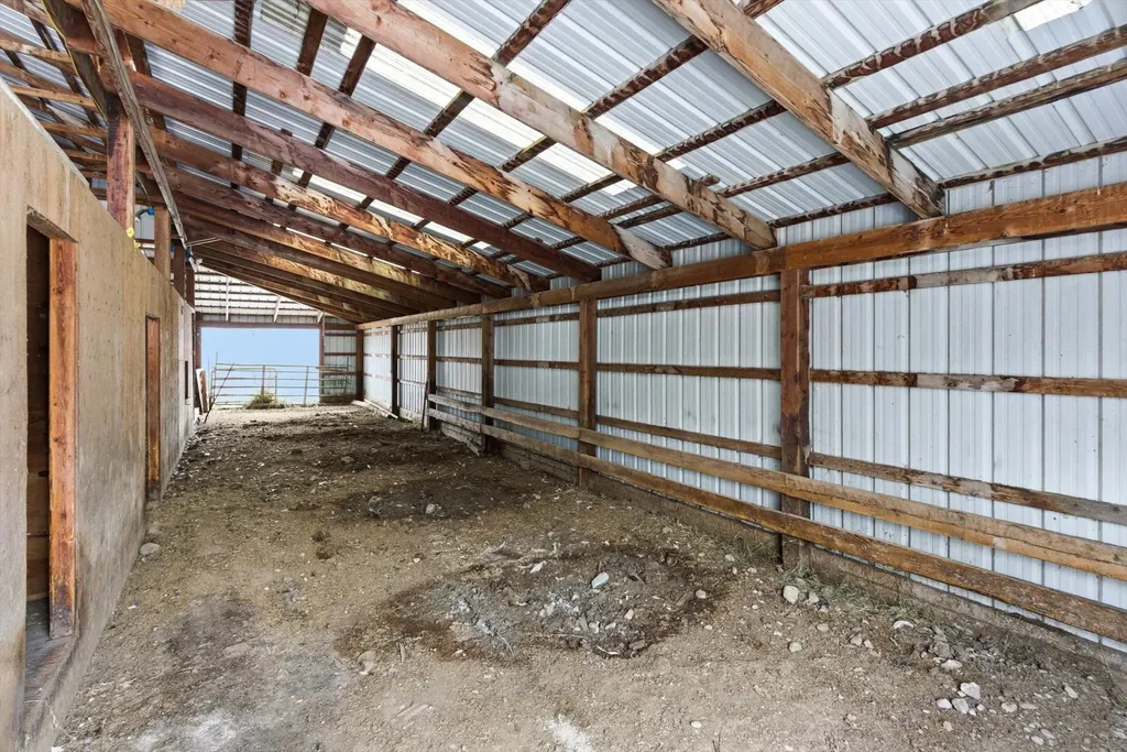 22250 Holy Cross Way Proctor MT 59929
