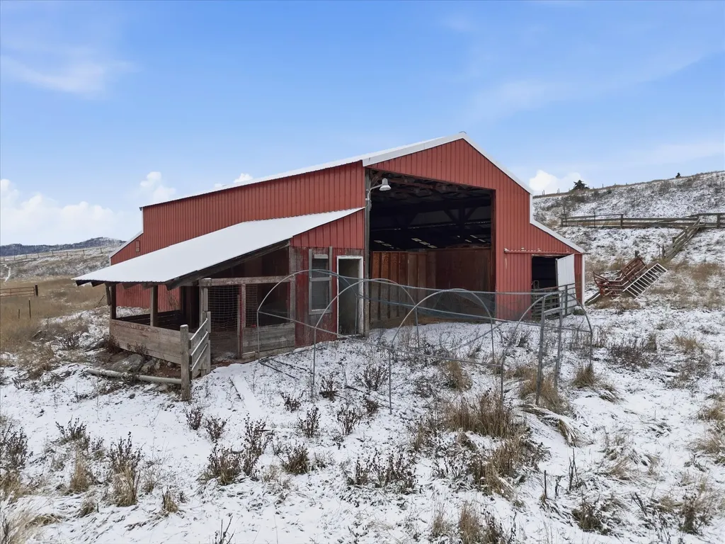 22250 Holy Cross Way Proctor MT 59929