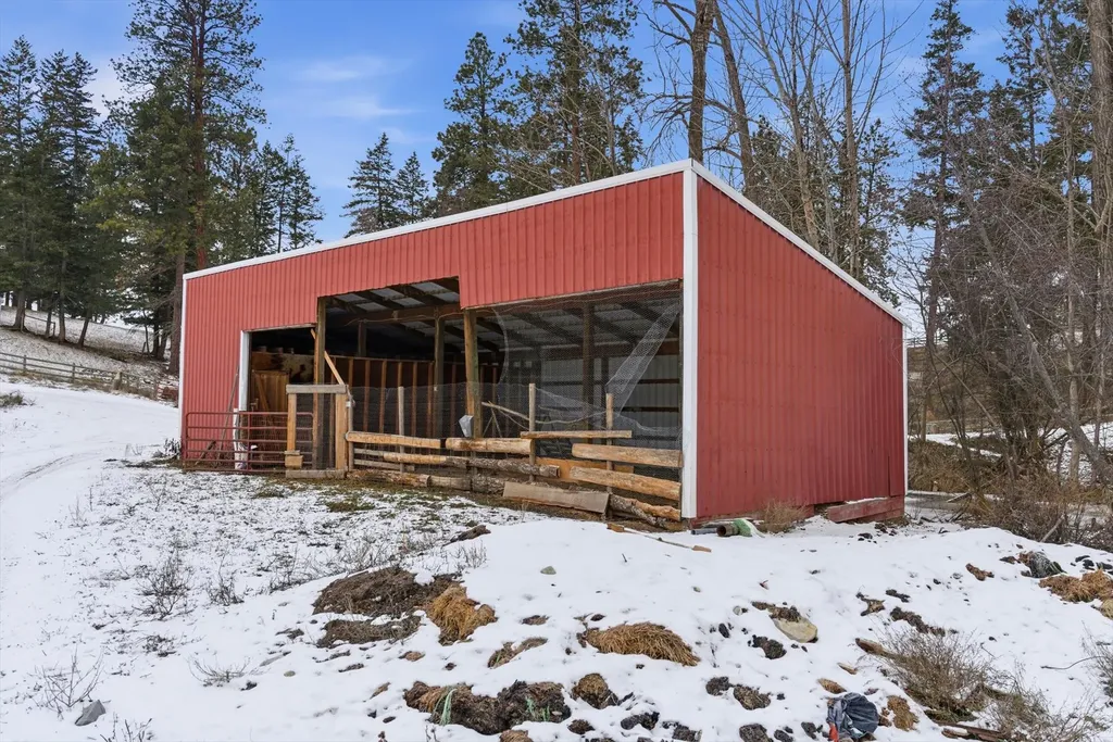 22250 Holy Cross Way Proctor MT 59929