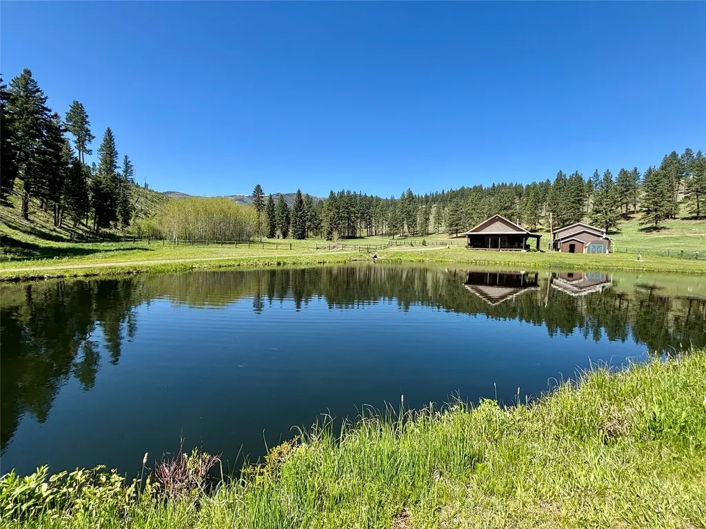 7601 Us Highway 93 S Sula MT 59871