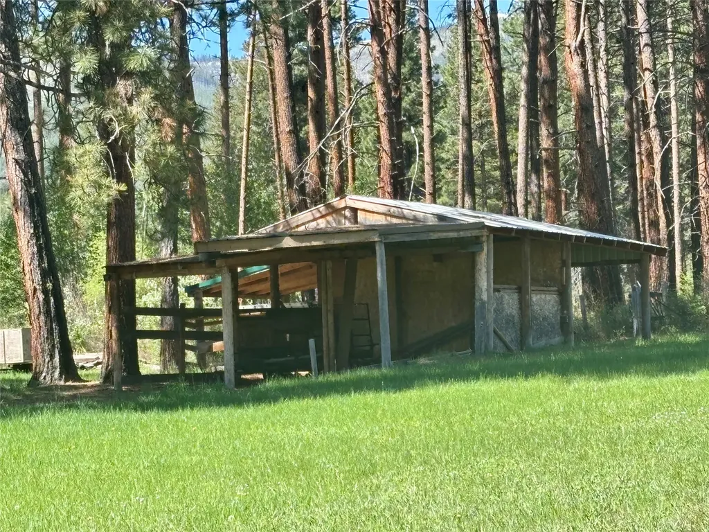 7601 Us Highway 93 S Sula MT 59871